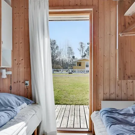 Holiday home Paradisvejen Humble *