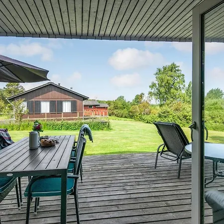 Holiday home Paradisvejen Humble *