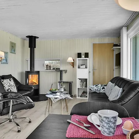 Holiday home Paradisvejen Humble * Nordenbro Vesteregn